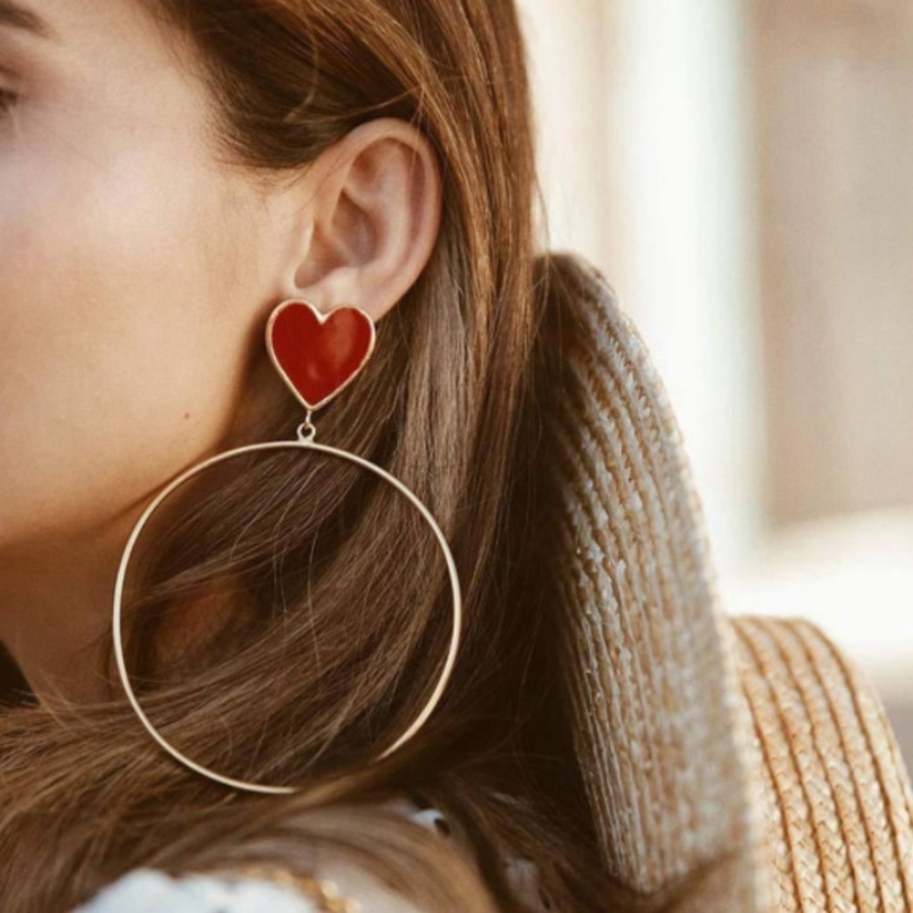 *BILLIE* Gold x Red Heart Fashion Drop Earrings